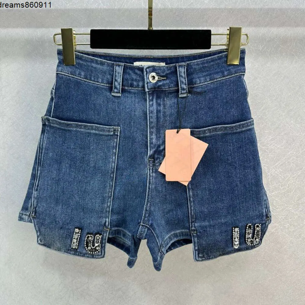 Fw Cotton Women Designer Shorts Jeans with Letter Crystal Beads High End Milan Runway Brand Cowboy Casual Jersey Outwear Mini Denim A-line Hotty Hot Pants