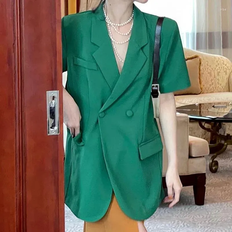 Trajes de mujer 2024 Chaqueta de traje verde de manga corta temperamento fino moda Casual pequeño Retro primavera y verano