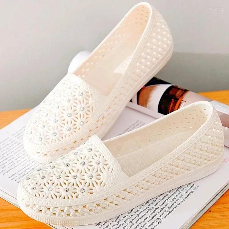 أحذية غير رسمية جوفاء شقق تنزلق على الصيف المتسكعات الصنادل الإناث الشاطئ الضحل zapatos