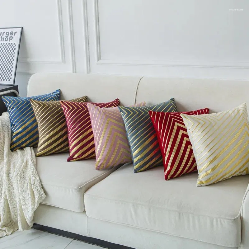 Oreiller 18 couleurs Choisissez bronzing Stripe Velvet tissu salon décor de lancement de couvre-oreiller couvercle 45 Nordic Home Oreiller Home