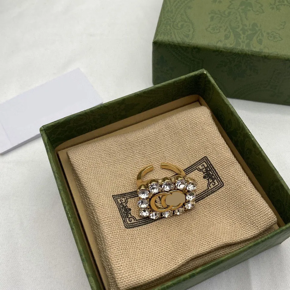 Lyxdesigner ringar för kvinnor mode ring dubbel bokstäver designer ringer klassisk stil diamant ring bröllop fest gåva smycken hög kvalitet