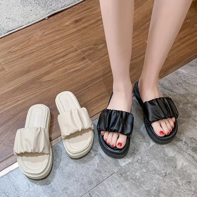 Bot ayakkabıları kadın terlikleri med platform slaytlar moda 2022 düz yumuşak yaz lüks roma pu lastik temel skandallar terlik kadınlar