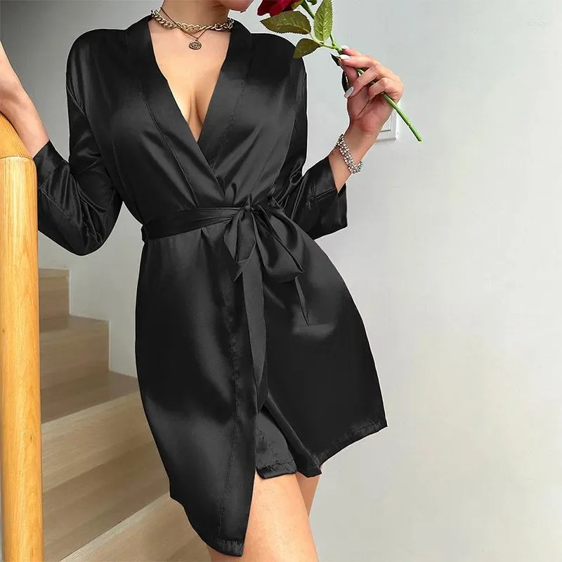 Vêtements de nuit pour femmes Spring Summer Lady Black Mariée Demoiselle d'honneur Robe de mariée Lâche Soie Satin Home Robe de chambre Kimono Peignoir Chemise de nuit