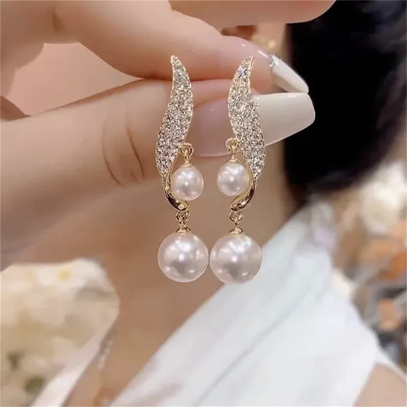 2024 New Classic Elegant Imitation Double Pearl Dangle 14k Yellow Gold Earrings For Women Crystal Long Tassel Drop Earring Wedding Jewelry Gifts