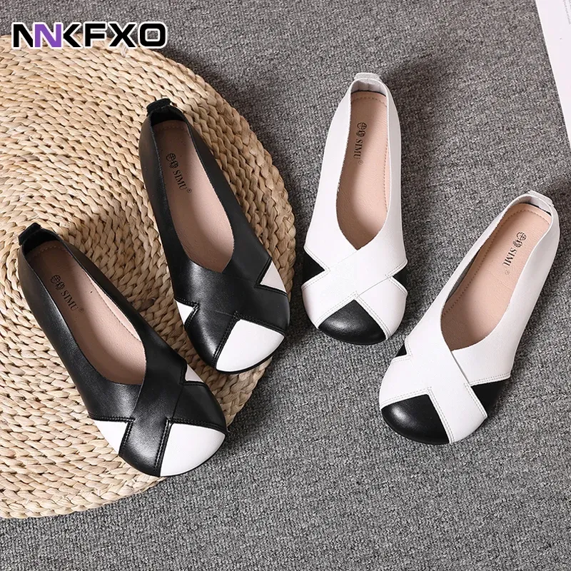 Stövlar 2022 Läder Flat Shoes Woman Handsewn Leather Loafers Flexibla vår Autumn Casual Shoes Women Flats Women Shoes VC4274