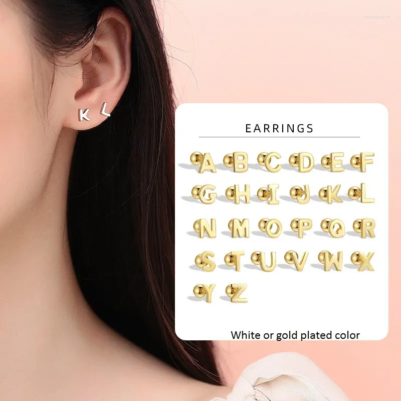 Brincos unissex de prata 925 letras A-Z orelha pequeno alfabeto para homens mulheres cuidam de suas joias de piercing
