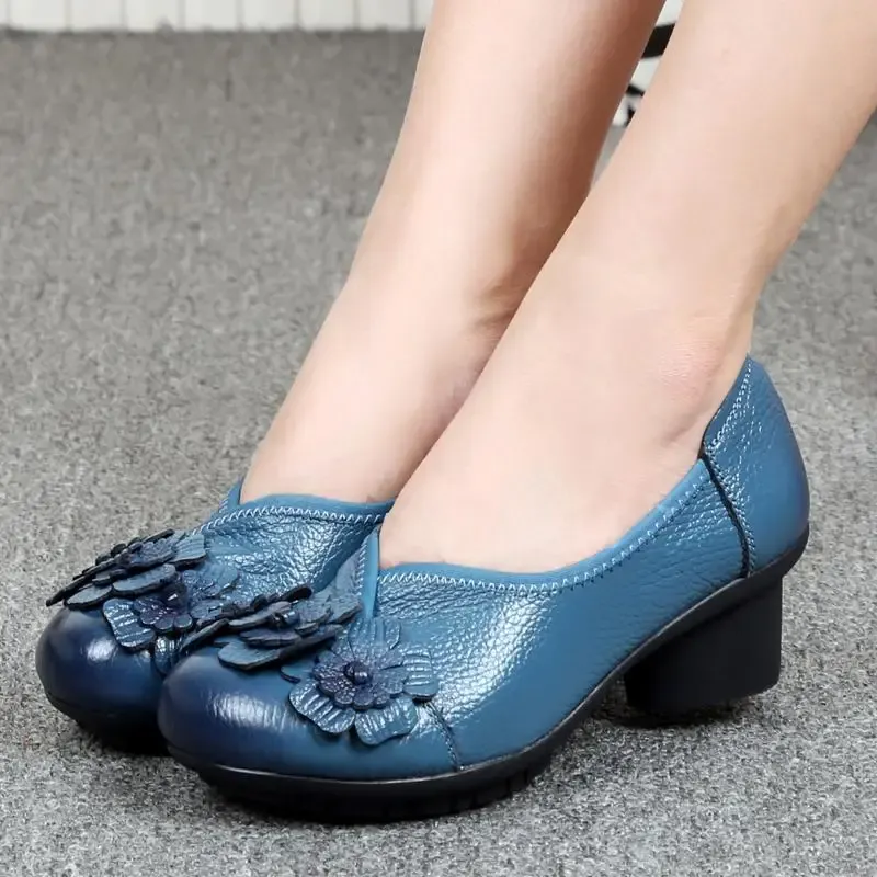 Pumps handgefertigt echtes Leder mit niedrigen Heels Frauen Landebahnschuhe Frau Blume Retro Pumps großgröße 42 Damen kleiner Druck Heeled Schuh