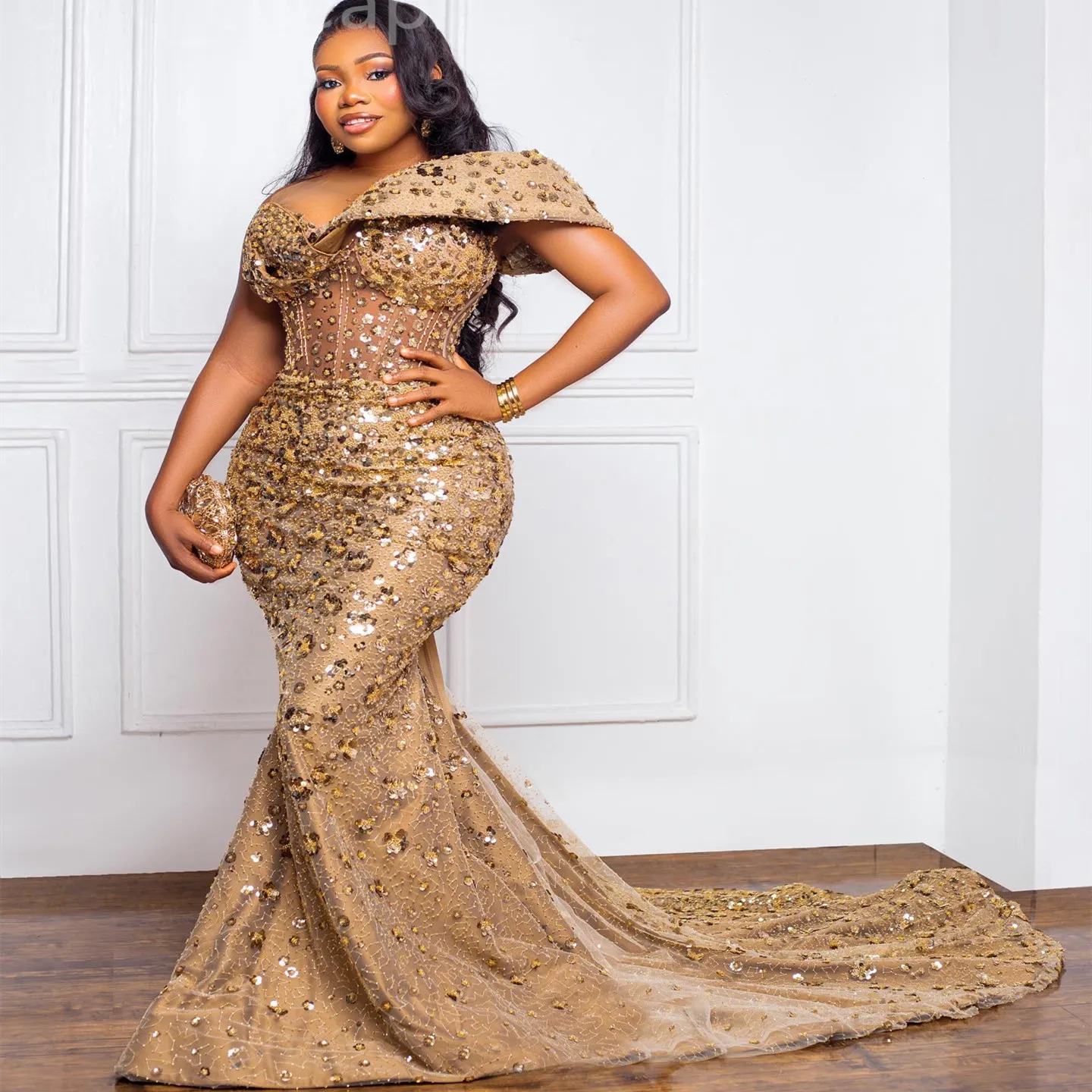 2024 ASO EBI Gold Sirène Robe de bal Sheer Necked Semened Night Formal Party Deuxième réception 50e anniversaire Robes de fiançailles robes Robe de Soiree ZJ180