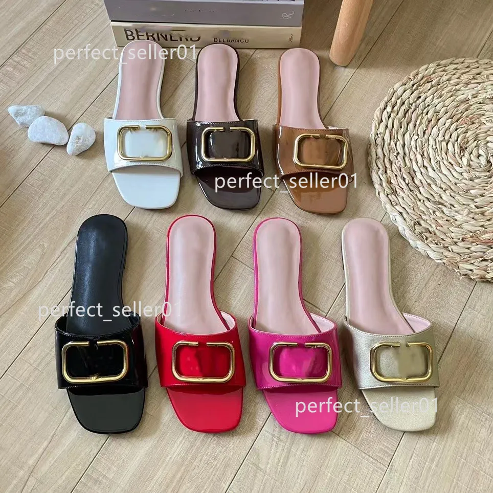 Designer women's slipper sandals 2024 new metal buckle flat slippers fashion one-line sandals women wear casual single shoes