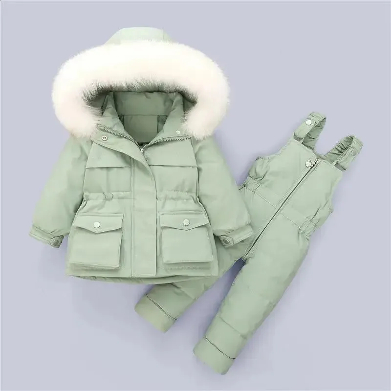 Piumino invernale per neonati per vestiti per bambina tuta per bambini set di abbigliamento Addensare caldo tuta da neve per bambini 04 anni 240306