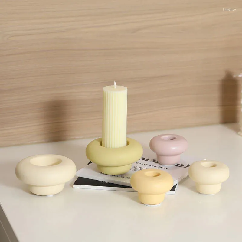 Ljusstakar 1pc krämfärg minimalistisk hållare nordisk stil keramisk heminredning ljusstake container romantiska ornament