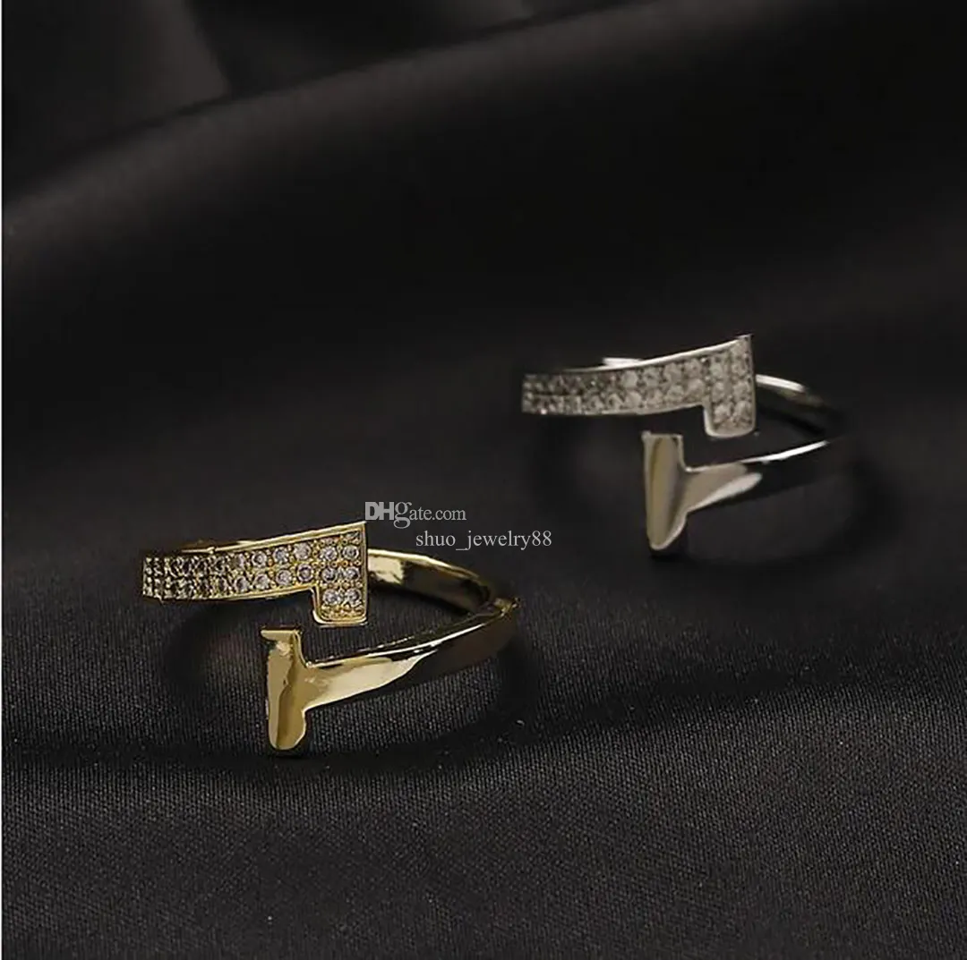 Justerbart uppsättning bröllopsmärke gåva guldpläterad vårflickor bröllopsfest diamantring designer rostfritt stål smycken grossist