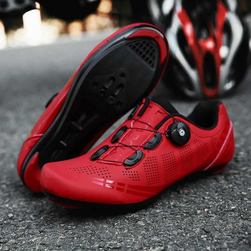 Stövlar 2022 Cleat Flat Road Cykelskor Dirt Men Sport Cycling Shoes Fiess Spinning Bicycle Sneakers Women SPD Triathlon Mtb Trainers