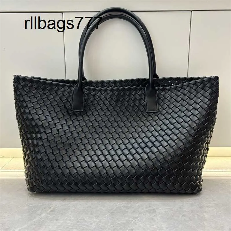 Handbag Bottegvenetas Cabat Bag Handbags Shoulder Underarm Bags Totes Women Grocery Basket Purse Large Capacity Genuine Leather Knitting Adjustable Strap