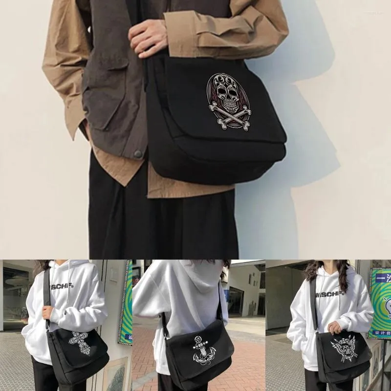 Väska kvinnor stor kapacitet crossbody ungdomssäckar diagonal cross casual canvas axel messenger väskor unisex skalle serie