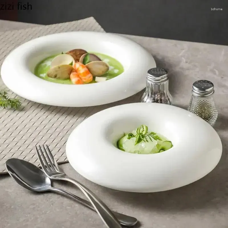 Plates Creative Round Ceramic Pasta Ramen Bowls Fruit Salad Plate Restaurang Solid Color Table Soppas Soppkrukor Middag Dessert Bowl