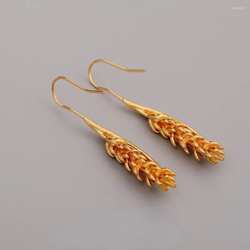 Brincos de garanhão Brincos de trigo de latão Gancho de orelha de cobre banhado a ouro frio criativo