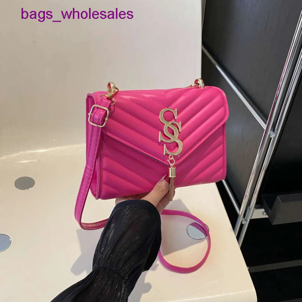 2024 New Style Fashion Dign Single Shoulder Crossbody Wtern Solid Color Diamond Grid Simple Texture Small Square Bag