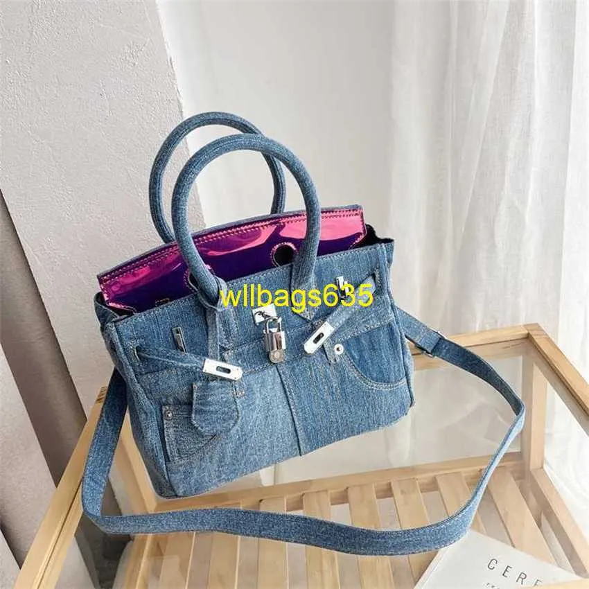 Tote Bags Genuine Leather Bk Habdbags Xiaohongshu Wanghong Platinum Bag 2024 New Denim Bag Funny Fashion Trouser Pocket Laser Handheld One Sh have logo HB2OSS