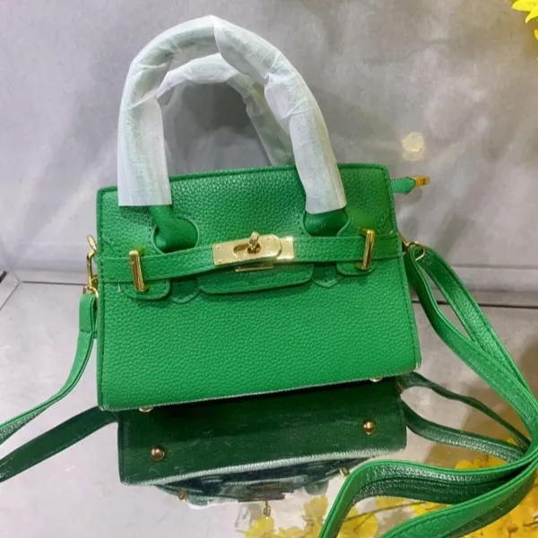 Hot 2024 Top Ladies Designer Lychee Bag 25-35cm handväska handväska axel skev messenger cowhide mode högkvalitativ elefant röd och grön crossbody väska
