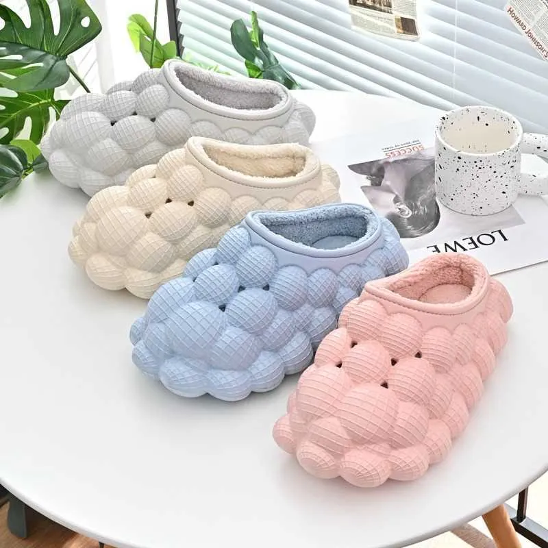 HBP Non-Brand New Winter Warm Furry Bubble Ball Slides EVA Slippers Black Pink Massage Men Women Bubble Slides With fur Wholesale