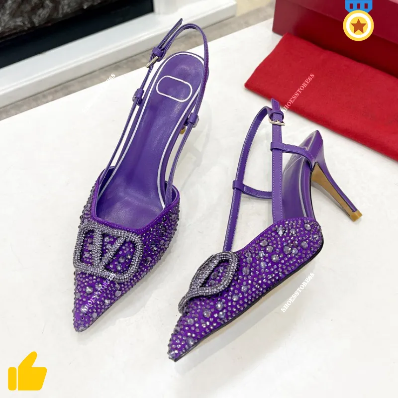 Saltos sapatos mulher designer sandale espuma corredores strass fino salto alto bola festa de casamento senhoras elegantes e elegantes sandálias 7cm