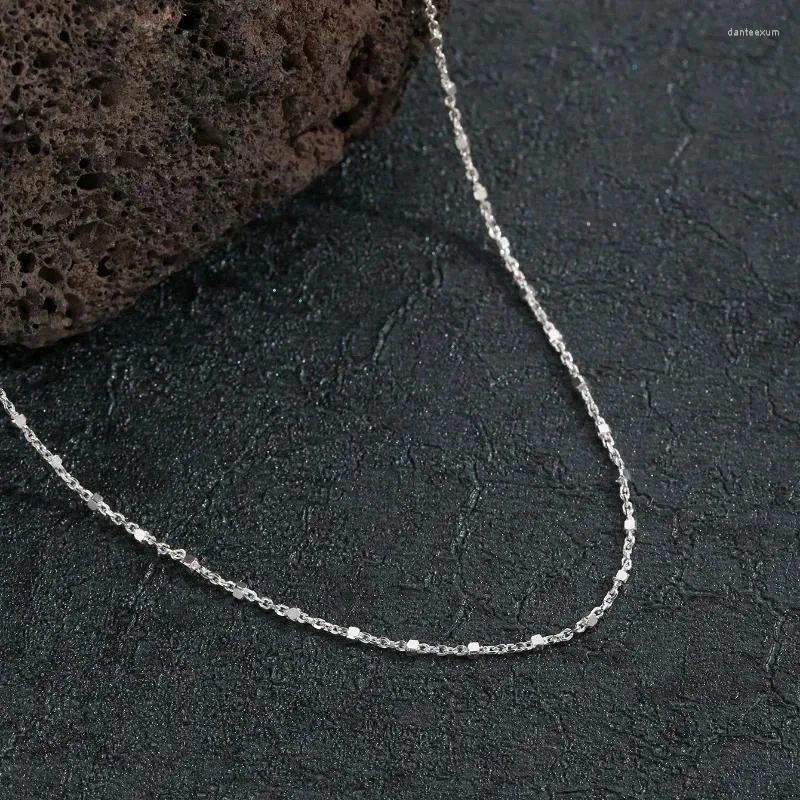 Chaînes 2024 européen et américain personnalisé simple femme minorité style S925 collier en argent sterling flash