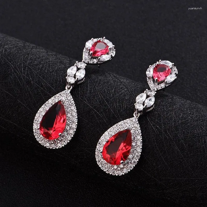 Boucles d'oreilles élégantes en forme de goutte d'eau, cristal de zircone cubique, longs bijoux de mariage de luxe pour les mariées