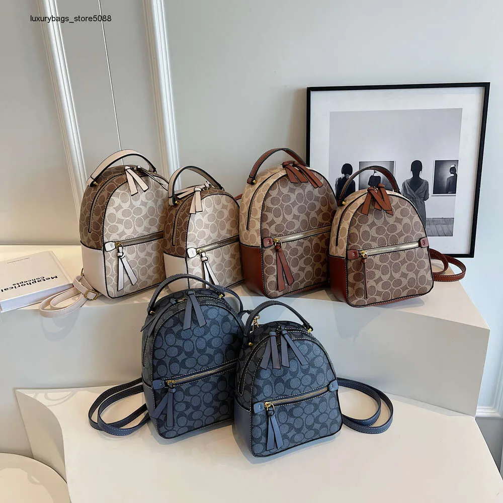 Clearance d'usine New Hot Designer Handbag Womens Leisure Backpack Summer Fashion Travel Light