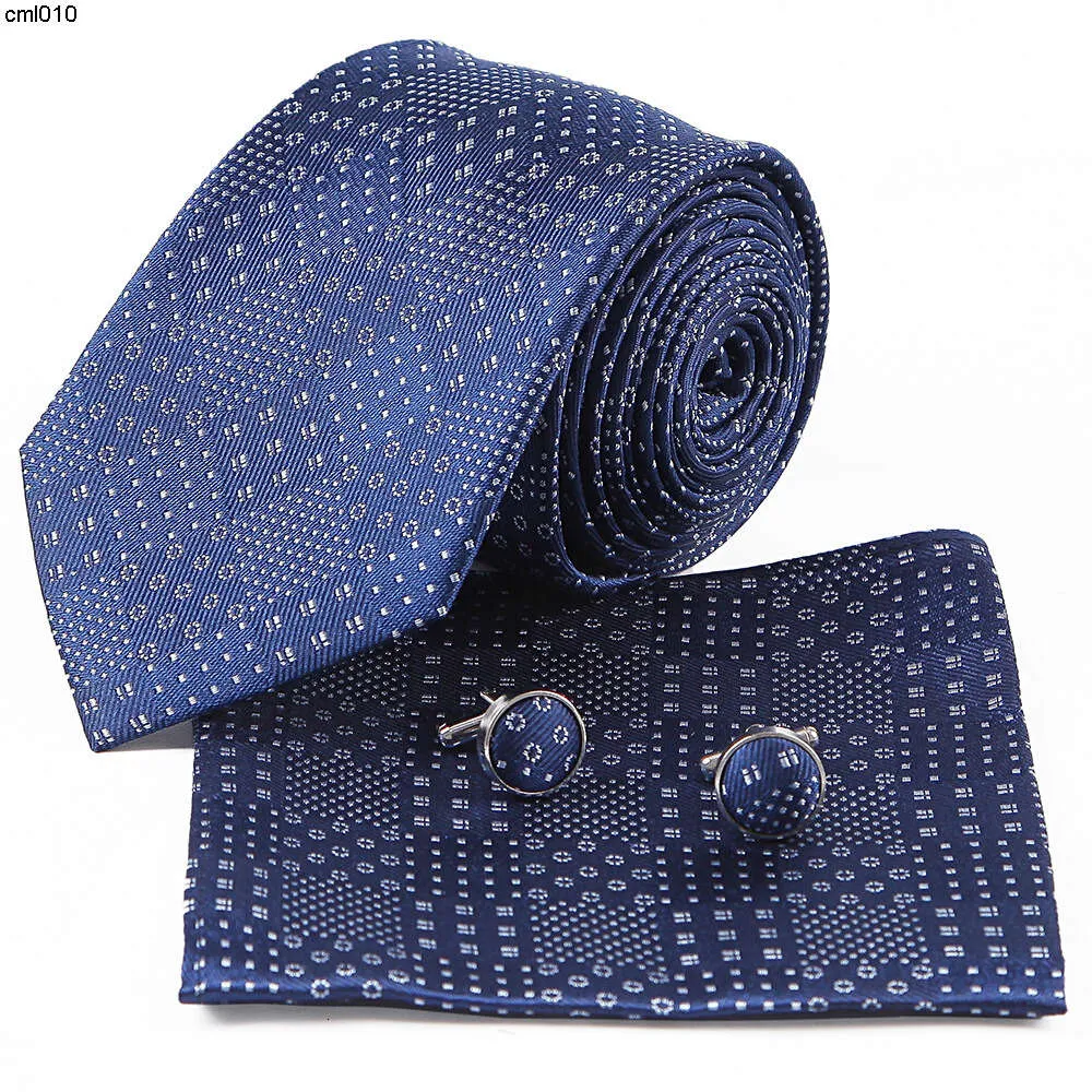 Cravatta di design Gemelli in seta Set Sciarpa quadrata per matrimonio formale da lavoro con motivo blu {category}