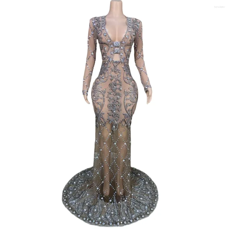 مرحلة ارتداء المرحلة من خلال Mesh Rhinestone Sexy Dress for Women Luxury Crystal Birthday Dresses Party Night Club Singer Outfit