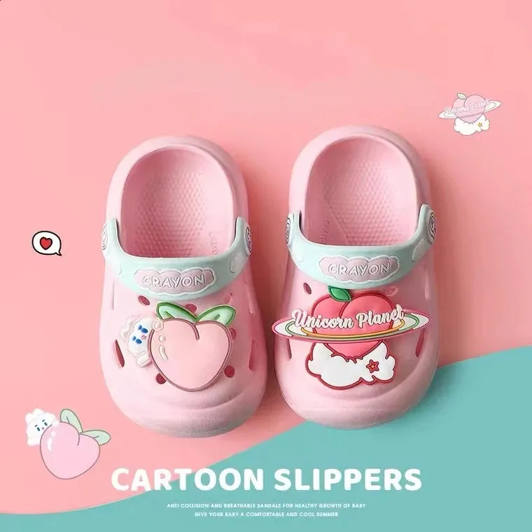 Antislip-sandalen voor baby's Tuinstrandslippers Kinderen Zomer Cartoon Grotgat Zachte zolen Sneldrogende schoenen 240313