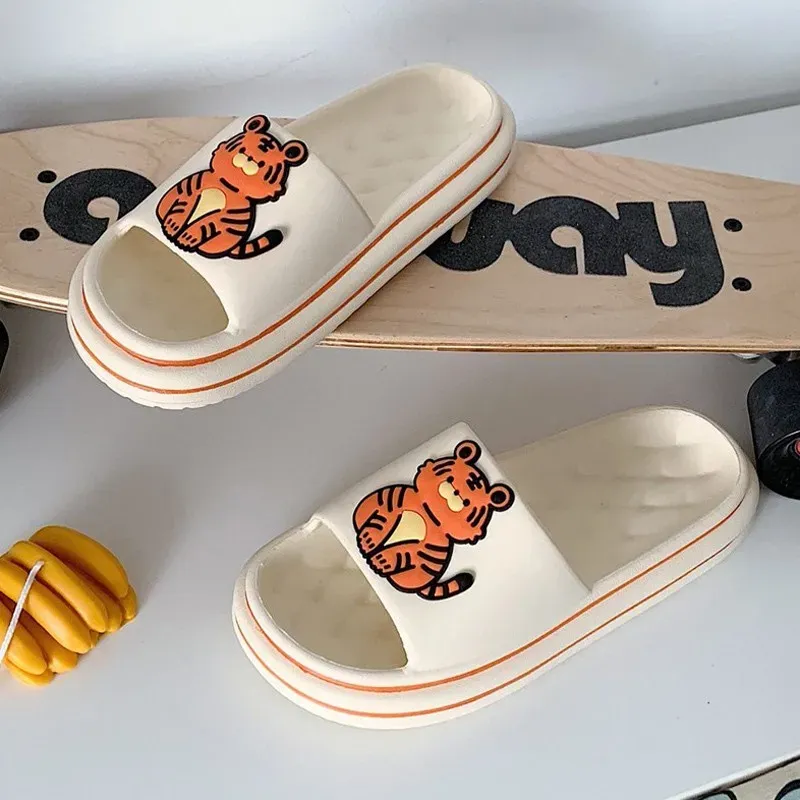 Slippers Women Men's Summer Slippers Beach Slides Platform Sandals Flip Flops Panda Tiger Thick Soled Home Outdoor Boys Girls Bath Shoes