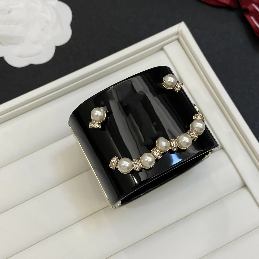 Projektantka Kobieta Mężczyźni Chanells Bangle Luksusowa marka mody Letter C Bracelets Kobiety Otwarta bransoletka biżuteria Prezent Cclies 548