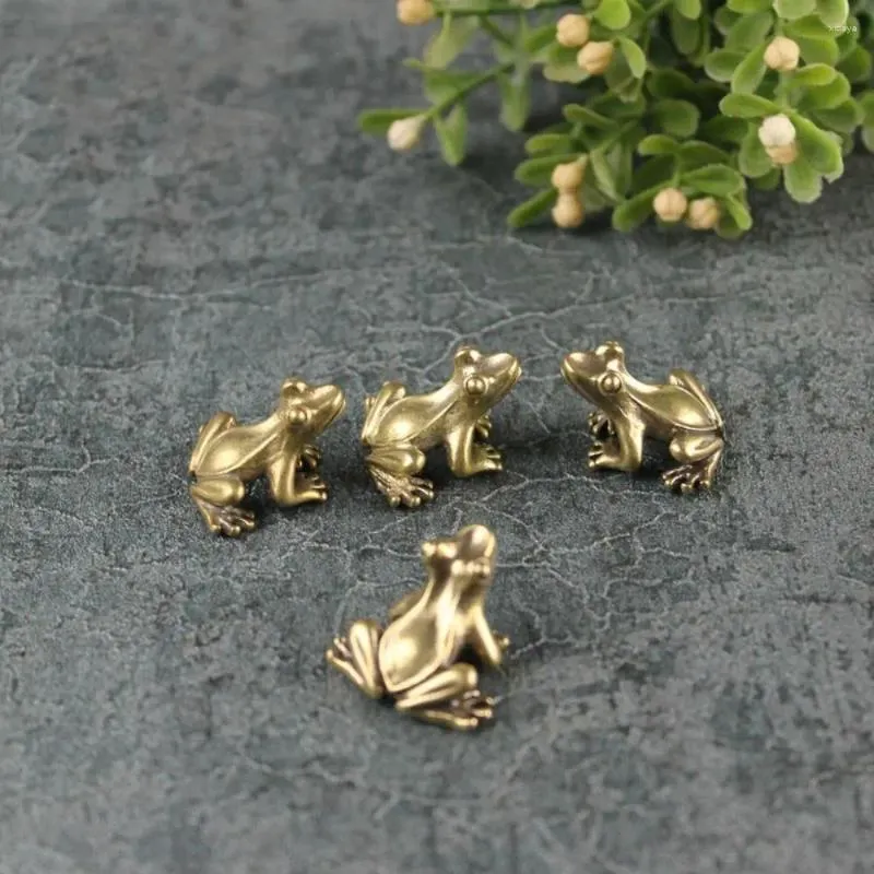 Decorative Figurines Retro Small Frog Statue Creative Animal Toad Miniatures Fine Workmanship Pendant Decoration Crafts