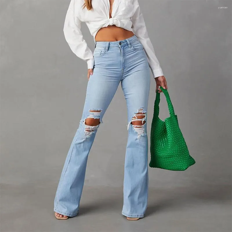 Kvinnors jeans kvinna y2k flare byxor blå hög midja blossade kvinnor avslappnade byxor 2024 mode mager hål vintage streetwear