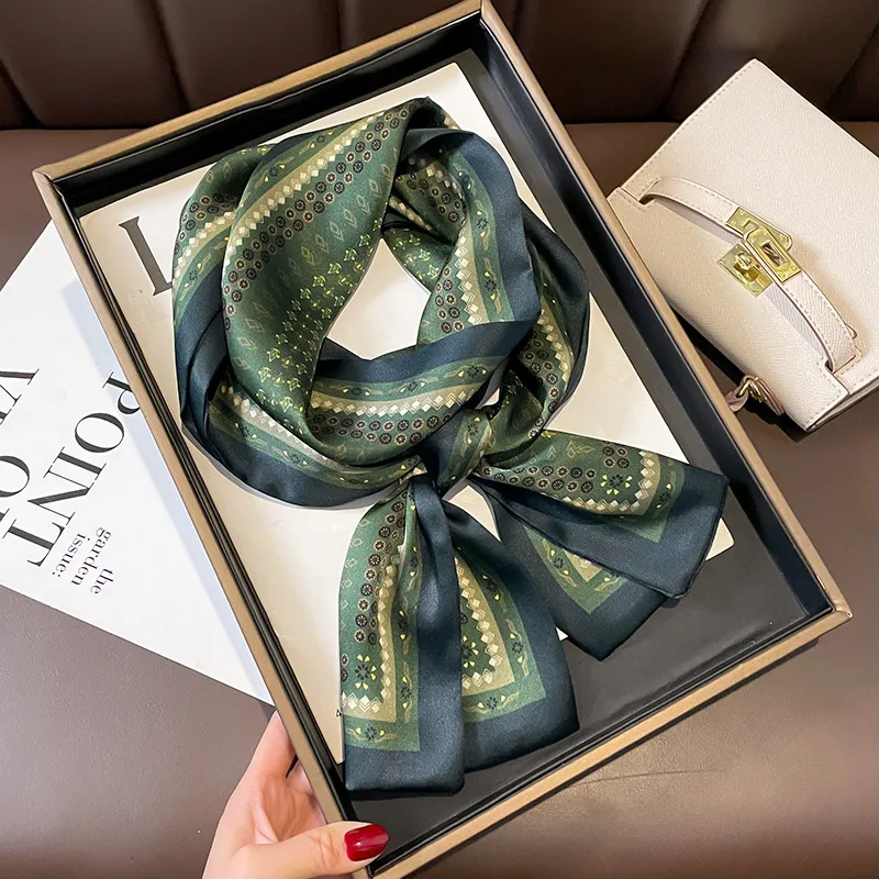 Summer European and American Versatile Workplace Mulberry Silk Scarf Green Polka Dot Stitching Double-Layer Double-Sided Silk Ribbon for Wom