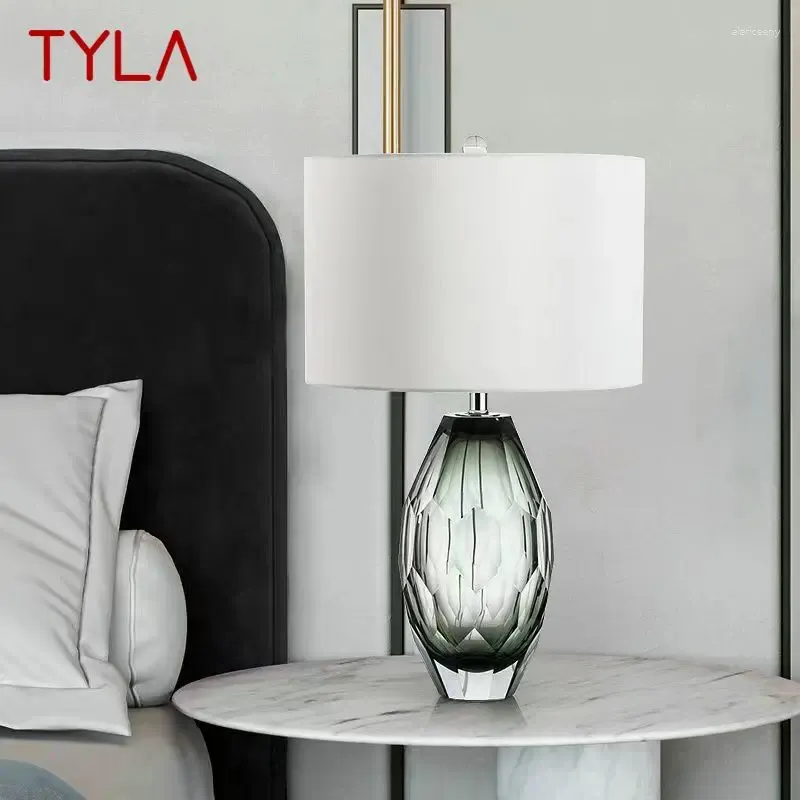 Table Lamps TYLA Nordic Modern Glaze Lamp Fashionable Art Iiving Room Bedroom El LED Personality Originality Desk Light