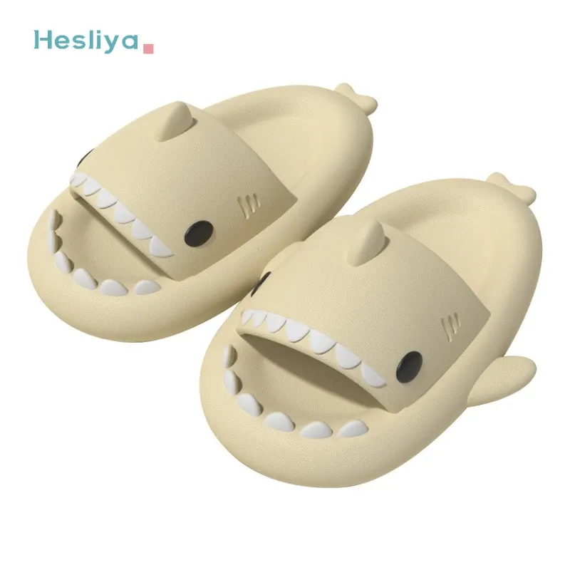 Slippers Shark Slippers Shark Clapper Thick Platform Shoes Summer Beach Sandals EVA Softsoled Shark Flip Flops Mute AntiSlip Slides