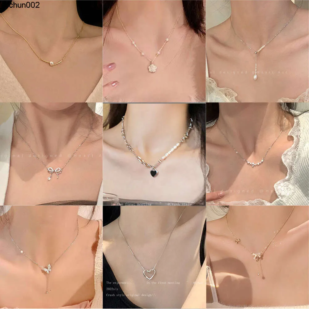 Lekkie luksusowe luksusowe tytanowe naszyjnik niszowy design pikantna dziewczyna Pearl Collarbone łańcuch modny i wszechstronny akcesoria p6ih