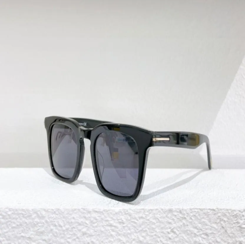 Dax Shiny Blackgray Square Sunglasses 0751 Sunniesファッションサングラス