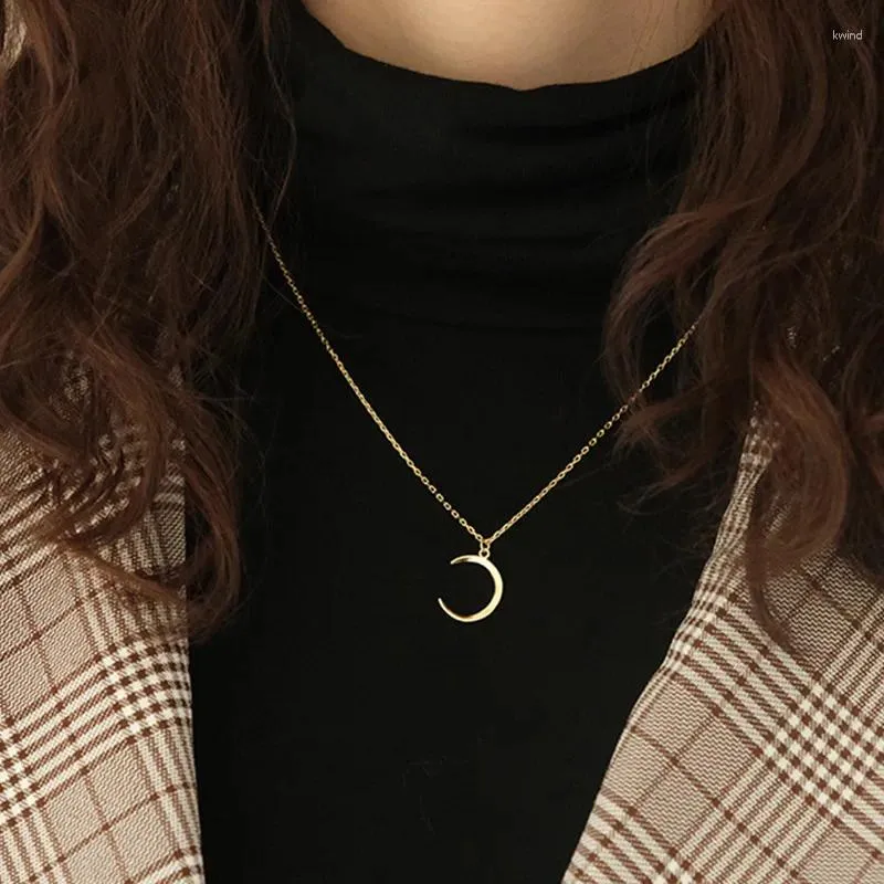 Pendant Necklaces Lolita Style Necklace Ins Cool Wind Metal Titanium Steel Moon Women's Fashion Collar Chain JK Girls