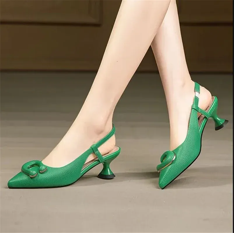 Pompes cresfimix zapatos de mujer femmes sexy printemps été creux de pu cuir vert vert chaussures talon lady fashion sweet pompes a24b