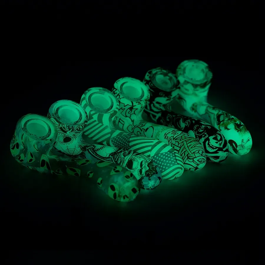glow in the dark silicone glass pipe for 7 word shape smoking pipes with Hidden Bowl Piece Bent Spoon Type Unbreakable Luminous