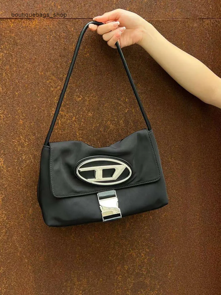 Cheap Wholesale Limited Clearance 50% Discount Handbag High Oxford Cloth Law Underarm Bag Hand Bill of Lading Shoulder Commuting Womens New Model