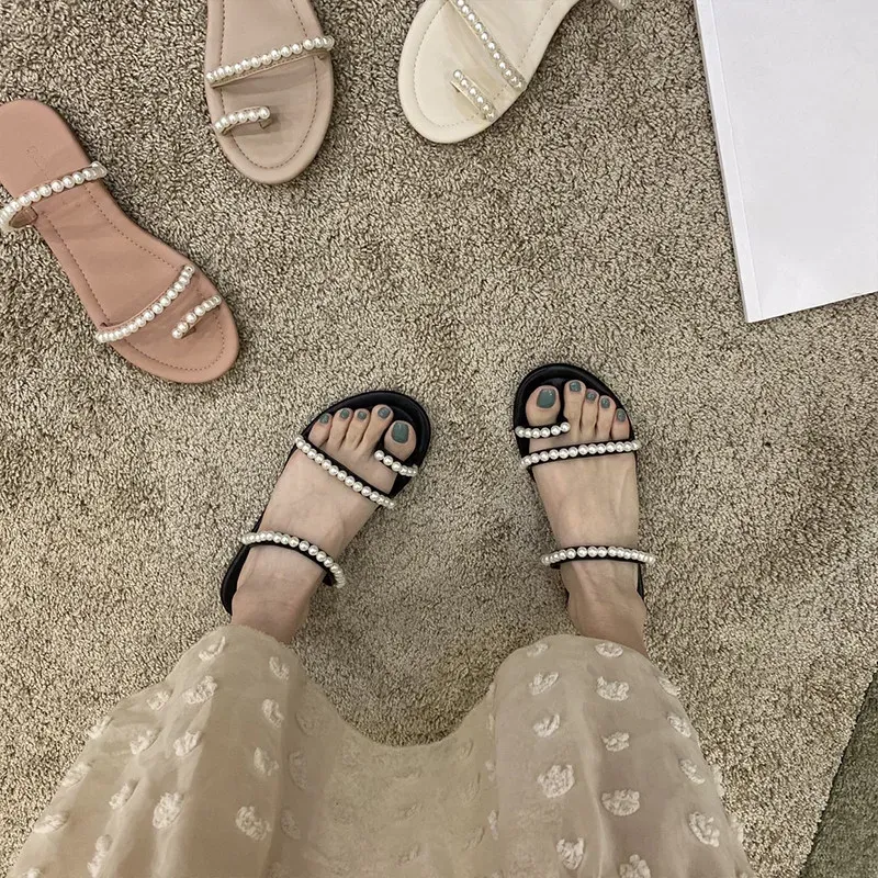 Slippers Female Shoes Slippers Flat Luxury Slides Low Rubber Flip Flops String Bead 2022 Designer Summer Hawaiian PU Rome Basic Shoes Rub