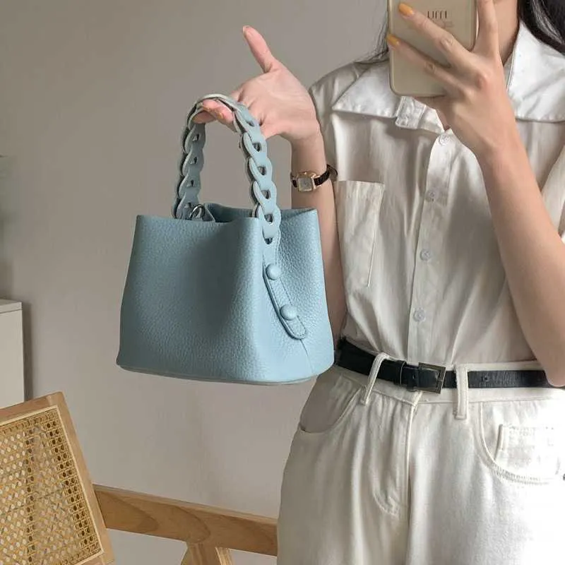 Sacs à bandoulière Instagram Sac de grande capacité pour femmes 2024 printemps été édition coréenne petit sac seau design à la mode et polyvalent pour les déplacements quotidiens 240318