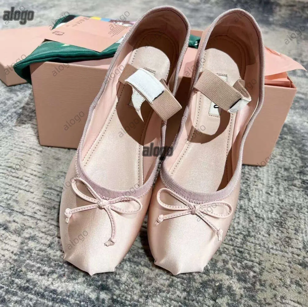 Ballet Flats miui designer schoenen Parijs merk designer zwarte schoenen dames lente gewatteerde lederen slip op ballerina ronde neus sneakers dames kleding schoenen hrtv