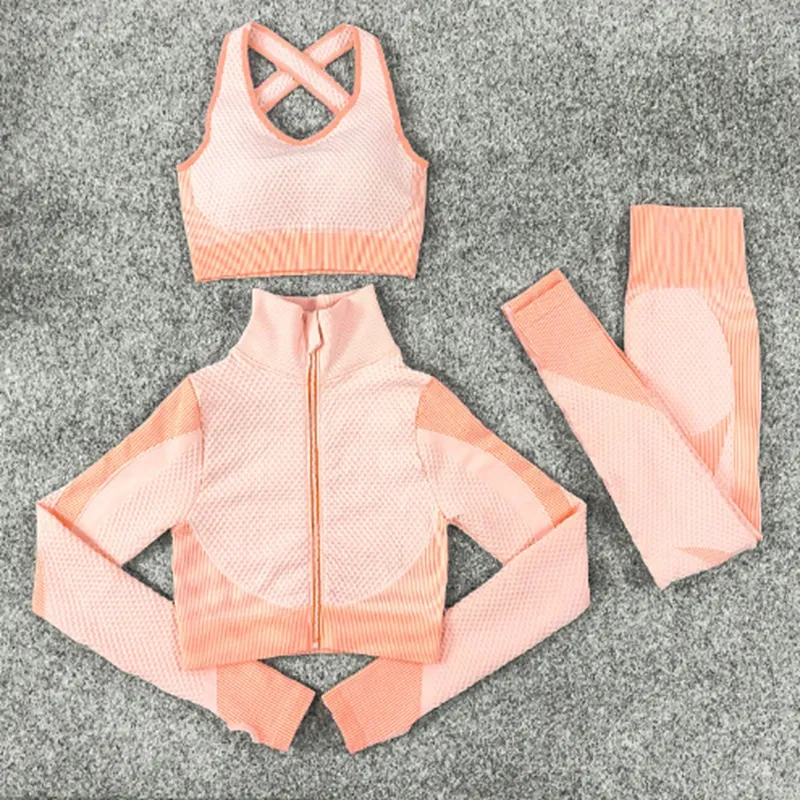 Ensemble de costume tricoté sans couture de vente chaude transfrontalière de yoga pour femmes d'Europe et d'Amérique automne et hiver luluemon sexy hanche levage exercice de fitness ensemble trois pièces