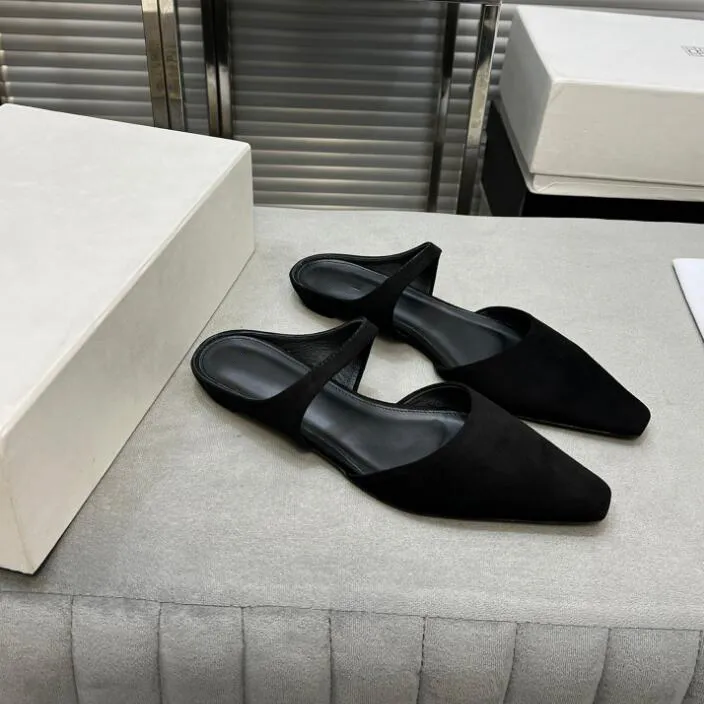 Sandali da donna firmati Retro Baotou Muller Mezza pantofola Pantofole con tacco basso di lusso Estate Nuovo sandalo con tacco piatto a testa quadrata Taglia 35-39
